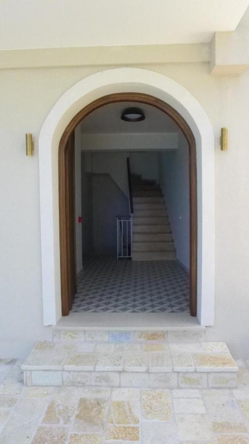 Caltabania Suites Ayios Nikitas Luaran gambar